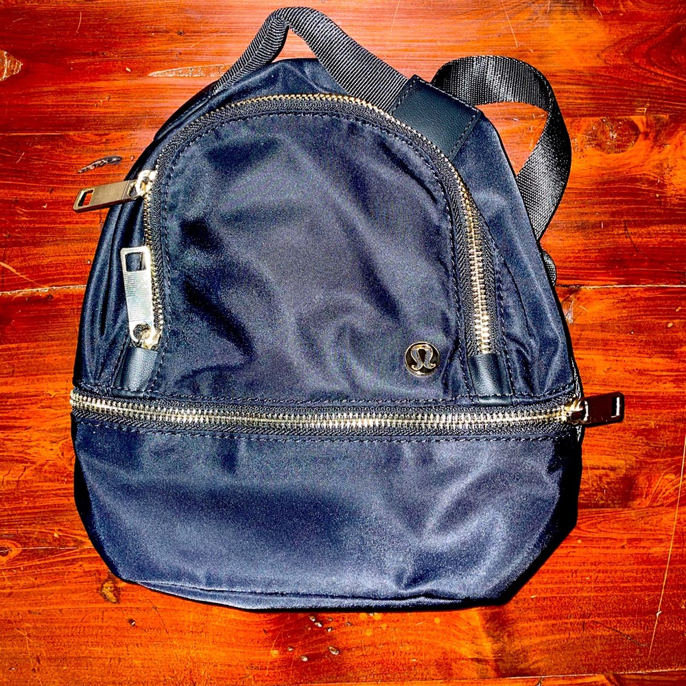 Lululemon city adventurer 3 L backpack